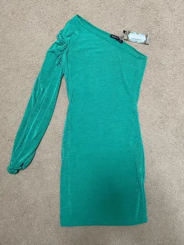 Boohoo NWT  dress UK 8