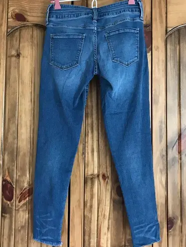 Arizona Jeans Arizona juniors cropped skinny Jeans size 3.