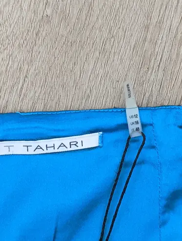 T Tahari mini skirt
