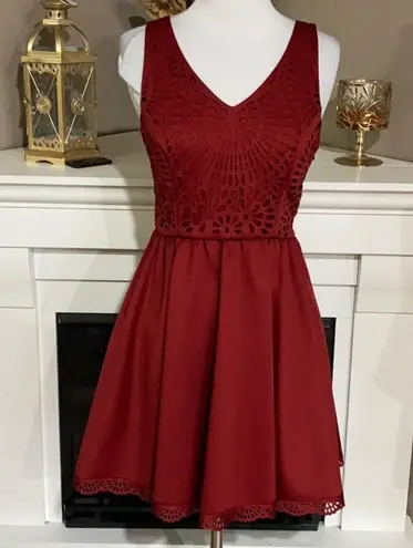 Susana Monaco Sadi Dress Fit n Flare Laser Cut