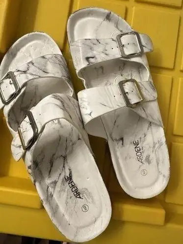Ardene Women's Slides Marble White Gray Size 9 Buckles