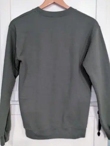 Book Mushroom Olive Green Embroidered Crewneck Womens Sweatshirt Size Small Fall