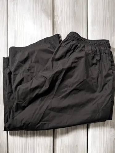 Danskin Now Womens Black Wihte Striped Athletic Lined Track Cropped Pants Capris PLus Size XXL 2XG 20 Polyester Lightweight Pockets Warm Up Gym Workout