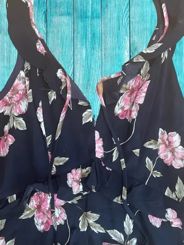 Cupcakes and Cashmere Women’s Size Small Loraine Ruffled Floral Mini Dress In Ink