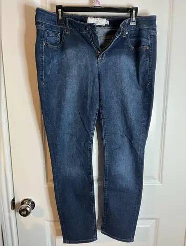 Torrid Women’s Denim Cotton Spandex Casual Strightleg Bootcut Jeans Size 10S