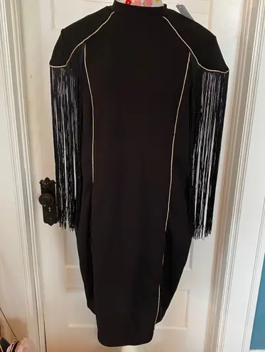 CurveySense NWT Fringe cape-sleeve dress