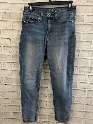 Denizen from Levi's Women’s Denizen jeans, high rise ankle skinny stretch, medium wash, Size 27