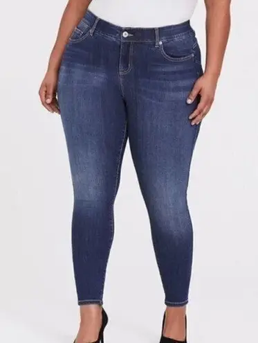 Torrid  Plus Size Bombshell Skinny Jean Premium Stretch Dark Wash High Waisted 26