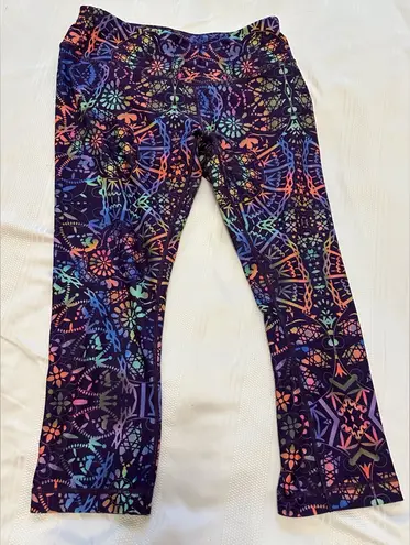 Reebok  Women’s Leggings with Multicolor Floral Pattern - Image 1
