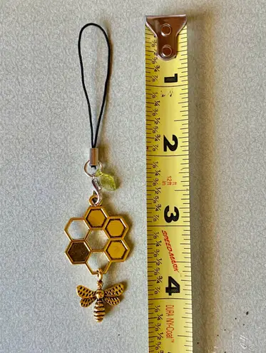 Handmade antique gold color BEE retro vintage boho chic aesthetic style phone charm/strap/bag accessory/decor✨