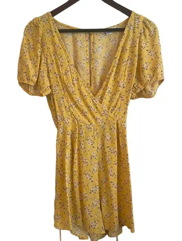 American Eagle Women Romper M Wrap Ditsy Floral Cottage Boho Fairy Y2K Retro Yellow Size M