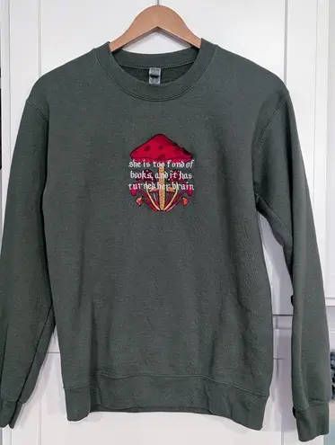 Book Mushroom Olive Green Embroidered Crewneck Womens Sweatshirt Size Small Fall