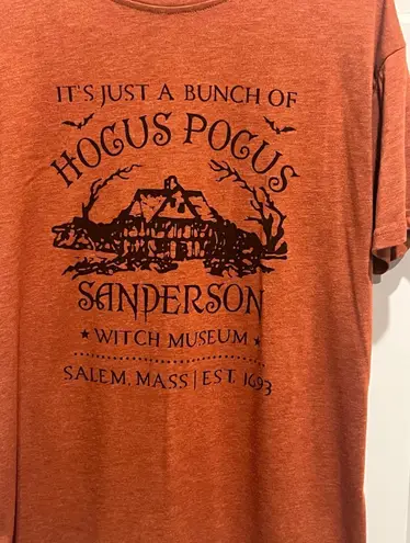 It's Just A Bunch of Hocus Pocus T Shirt Sanderson Witch Museum Graphic Tee Sz S Brown