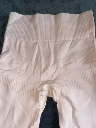 women's best NWT POWER SEAMLESS LEGGINGS NUDE -XS