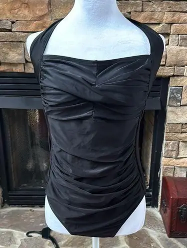 Black Slimming Ruched One