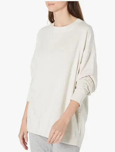 Pj Harlow Taylor French Terry Crew Neck Sweatshirt
Color: Pearl
Size: L