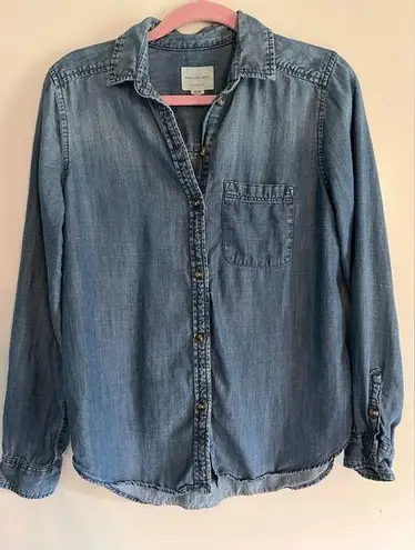 American Eagle AE Boyfriend Fit Denim Shirt - Small