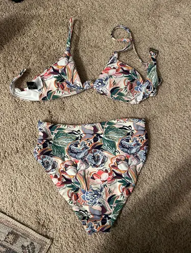 Daisy Dippin’ ’s Bikini Set