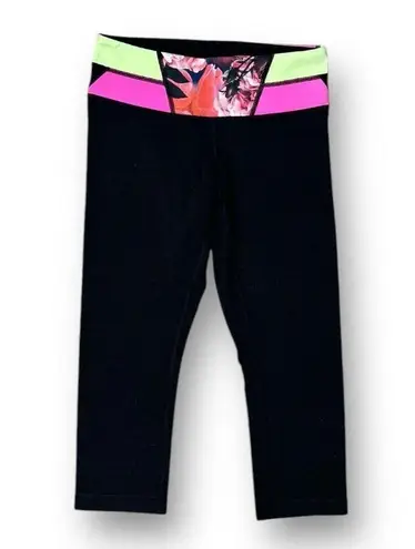 Lululemon 6 Black Wunder Under Crop Leggings Secret Garden Floral Waistband Yoga