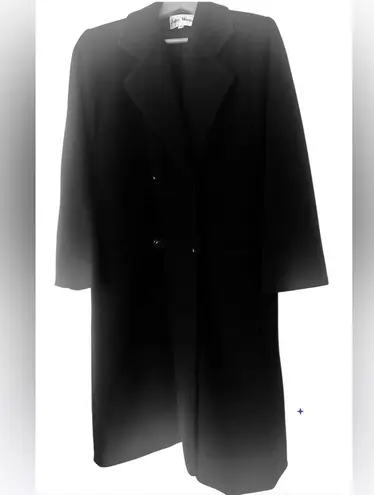 John Weitz vintage double breasted coat is a wool/cashmere blend, size 10P Black