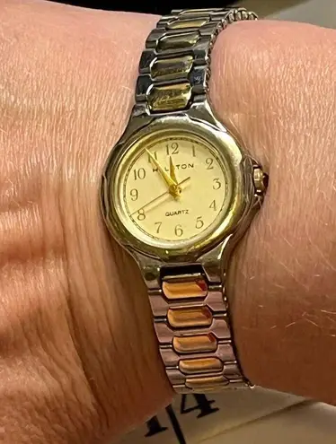H by Halston Halston Two toned band with clasp Watch 001-6236 Vintage