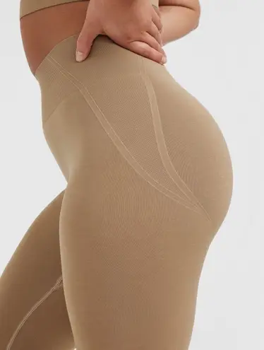 Oner Active EFFORTLESS SEAMLESS LEGGINGS Color: Dune Brown