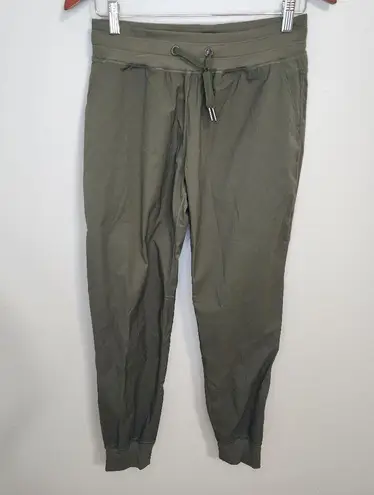 Zyia Olive Trail Jogger Size 6-8