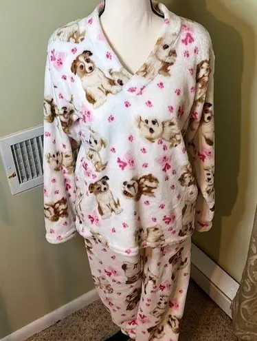 Puppies & paws furry lounge/ pajama Set