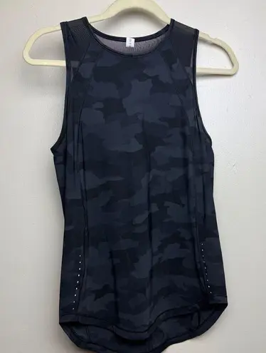 Lululemon Sculpt Tank in Heritage 365 Camo Sz. 4 Blue
