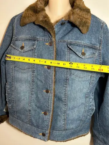 Marvin Richards Women's warm denim jacket . Size: L. Price: $28.