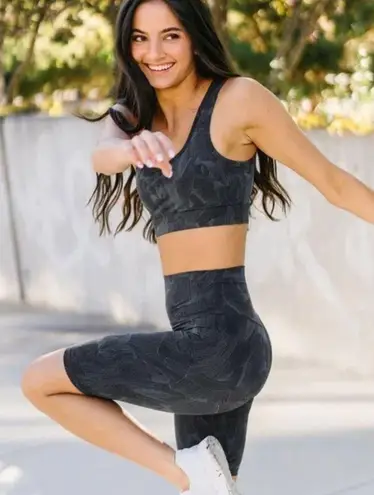 Zyia Active Navy Dream Alight Shoulder Sports Bra Size M