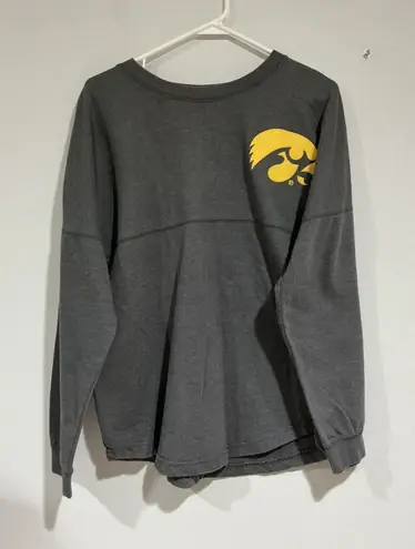 MV Sport Womans Iowa Hawkeyes Gray Long Sleeve T Shirt Medium