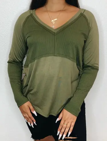 Boutique La Miel Olive V-Neck Long Sleeve Oversized Tunic Size Medium