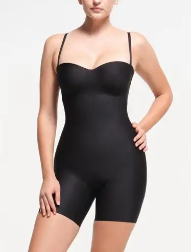 SKIMS Body Underwire Bodysuit Mid-Thigh L