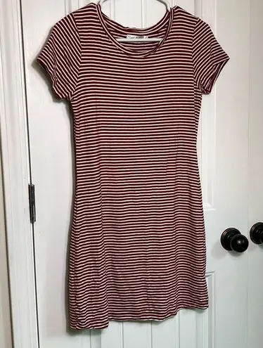 Heart & Hips Womens short sleeve striped crew neck dress. Size Medium