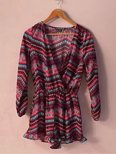 Living Doll Pink|Aqua Chevron Stripe Deep V-Neck Long Sleeve Romper Sz S EUC