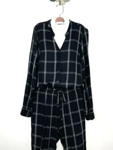 Old Navy  One-Piece Size Medium Black Jumpsuit Plaid Button Front