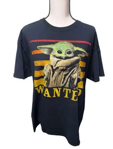 Star Wars Mad Engine The Mandalorian Baby Yoda Graphic Wanted T-Shirt Size Large