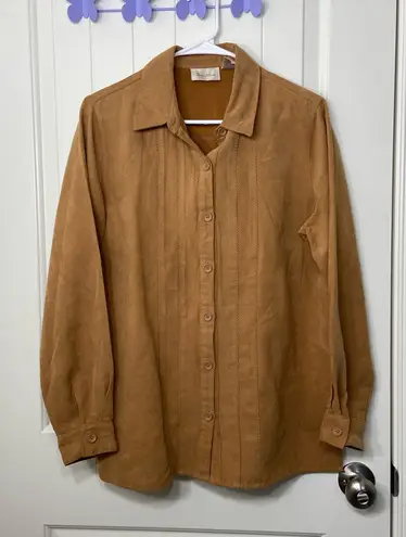 Studio Works EUC Vintage women’s faux suede tan pleated button front shirt M - Image 1