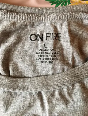 ON FIRE Long Sleeve Sweatshirt/Shirt Gray Size L