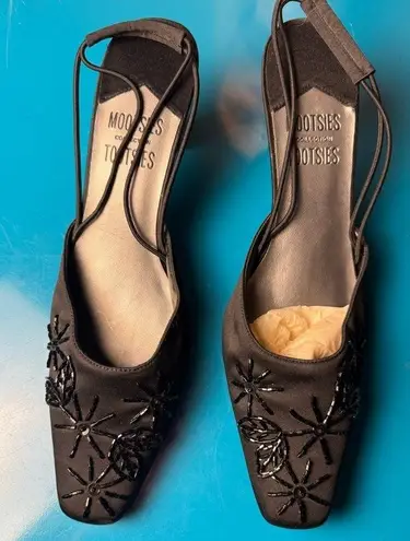 Mootsies Tootsies Black Slingback Heels with Floral Design