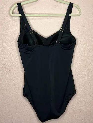 Swimsuits For All Ruched Twist Front One Piece Swimsuit. Size 18 Black