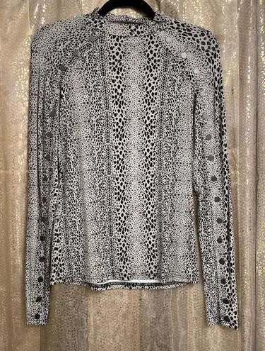 BKE Red By Long Sleeve Snake Print Metal Button Sleeve Blouse Small