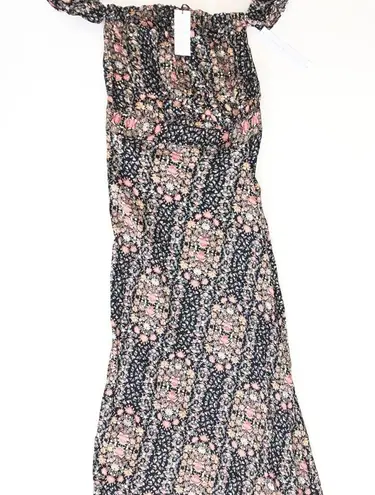 Flynn Skye the Bella maxi dress in a floral pattern Sz Small