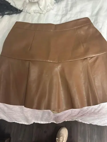 DO+BE ruffle leather skort