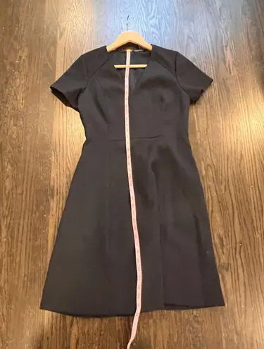 Elie Tahari NWT Textured Navy Sheath Midi Dress V-neck