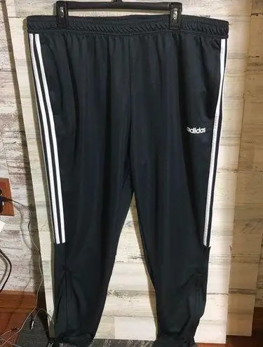  prime green pants aeroready pants size 2XL gray and white adidas …​