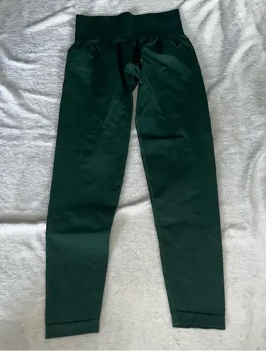 NVGTN  seamless green leggings size small