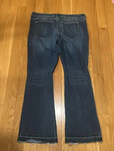 Gap  women’s Baby boot jeans size 16/33R.