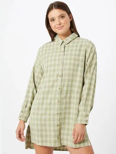 Missguided Oversized Shirt Dress in Sage Gingham-Green- Size 2- NWOT